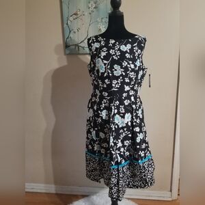 NWT Madison floral dress